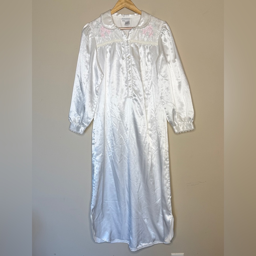 Miss Elaine White Satin Chemise